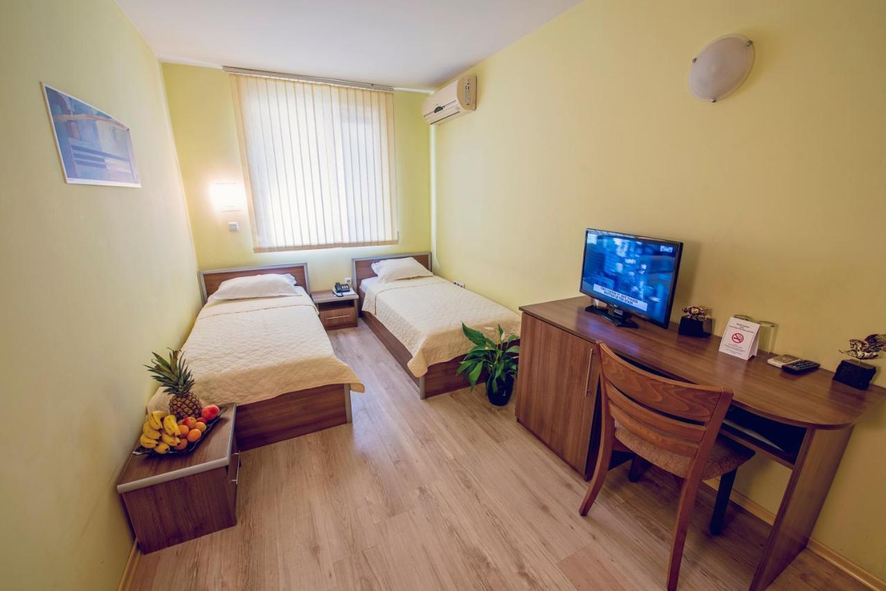 Family Hotel Gran Ivan Varna Dış mekan fotoğraf