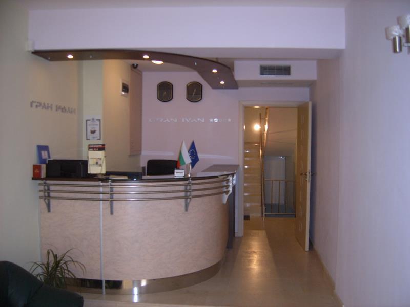 Family Hotel Gran Ivan Varna Dış mekan fotoğraf